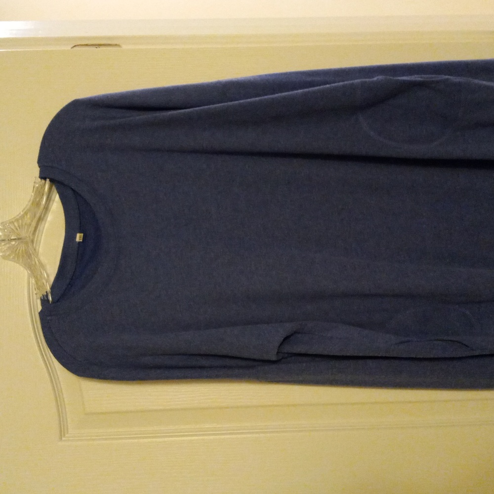 Women's Light-Weight Blue Sweat Top (Size XXL)